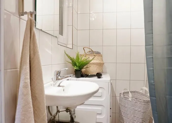 דירה Gemuetliches Kleines Studio-apartment In Lage Naehe Innenstadt Mit Klimaanlage *