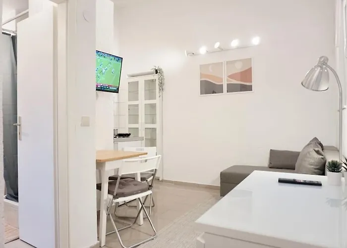 דירה Gemuetliches Kleines Studio-apartment In Lage Naehe Innenstadt Mit Klimaanlage